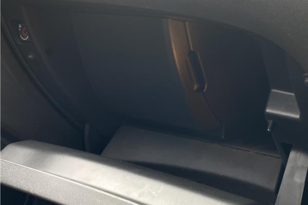 2019 Vauxhall Grandland X 1.2 Turbo SE SUV 5dr Petrol Auto 8Spd Euro 6 (s/s) (130 ps) - Cloth, photo 26