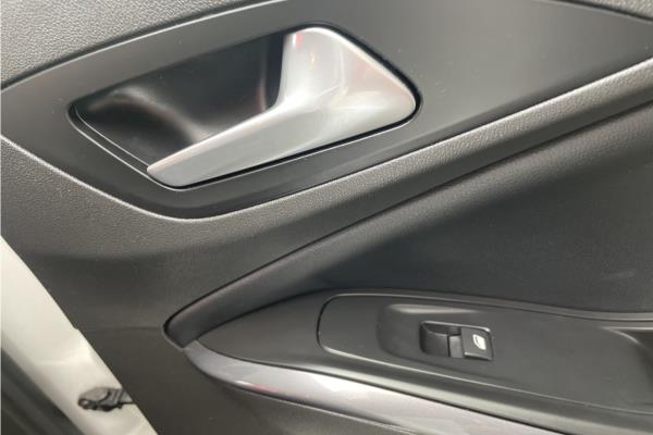 2020 Vauxhall Grandland X 1.2 Turbo Elite Nav SUV 5dr Petrol Auto 8Spd Euro 6 (s/s) (130 ps) - Leather, photo 38