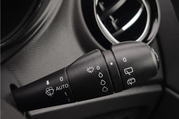 Non Franchise 2018 Renault Captur 0.9 TCe ENERGY Iconic SUV 5dr Petrol Manual Euro 6 (s/s) (90 ps) - Fabic - Cloth, photo 32
