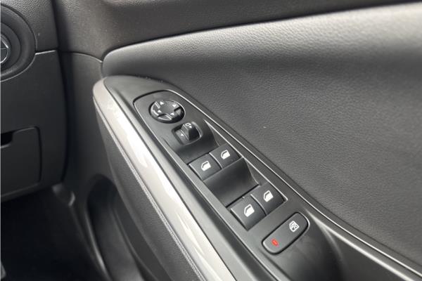 2022 Vauxhall Grandland 1.2 Turbo Ultimate SUV 5dr Petrol Manual Euro 6 (s/s) (130 ps) - Leather, photo 22