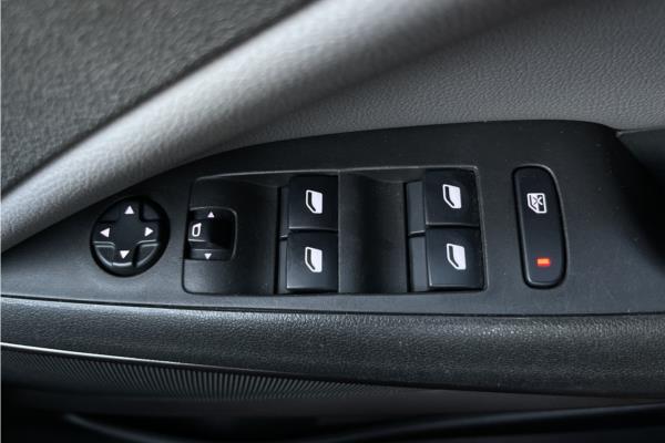 2018 Vauxhall Crossland 1.2T 110ps Tcln NAV AU SS - Cloth, photo 25