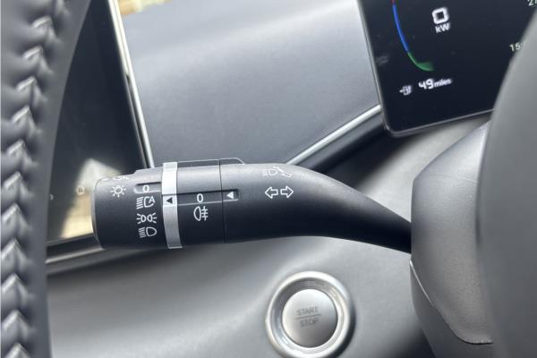 BYD Dolphin* Surf 5Dr 65kW Boost 43kWh Auto - Black+grey Vegn, photo 26