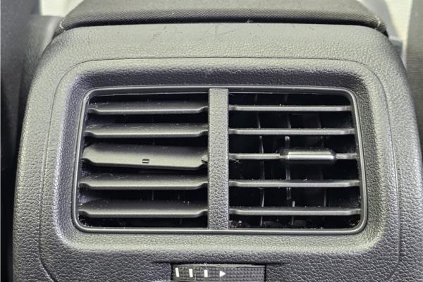 Non Franchise 2021 Volkswagen Touran 1.5 TSI EVO SE Family MPV 5dr Petrol Manual Euro 6 (s/s) (150 ps) - Fabic - Cloth, photo 39
