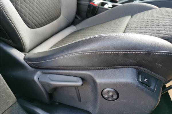 2020 Vauxhall Grandland X 1.2 Turbo SRi Nav SUV 5dr Petrol Auto Euro 6 (s/s) (130 ps) - Cloth, photo 29