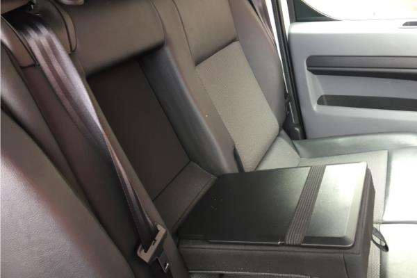 2019 VAUXHALL VIVARO - Cloth, photo 24