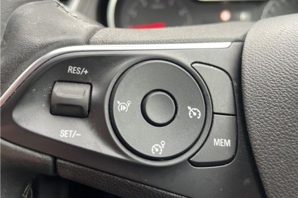 2020 Vauxhall Grandland X 1.2 Turbo SRi Nav SUV 5dr Petrol Auto Euro 6 (s/s) (130 ps) - Cloth, photo 18