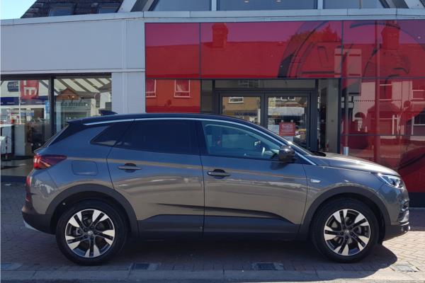 2018 VAUXHALL GRANDLAND - Berson Black, photo 9