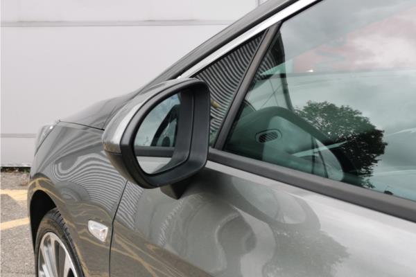 2019 Vauxhall Astra 1.4i Turbo GPF Ultimate Hatchback 5dr Petrol Auto Euro 6 (s/s) (150 ps) - Leather, photo 41