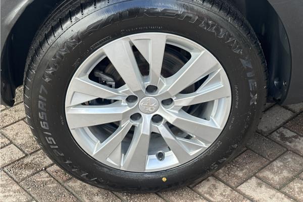 Non Franchise 2021 Peugeot 3008 1.2 PureTech Active Premium SUV 5dr Petrol Manual Euro 6 (s/s) (130 ps) - Fabic - Cloth, photo 44