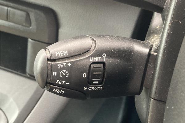 2019 VAUXHALL VIVARO - Cloth, photo 18