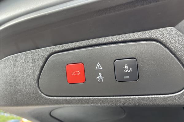 2020 Vauxhall Grandland X 1.6 13.2kWh Ultimate Nav SUV 5dr Petrol Plug-in Hybrid Auto 4WD Euro 6 (s/s) Hybrid4 (300 ps) - Leather, photo 27
