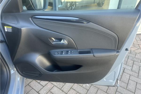 2025 Vauxhall Corsa-e 50kWh Yes Hatchback 5dr Electric Auto (136 ps) - Red Banda Fabr, photo 46