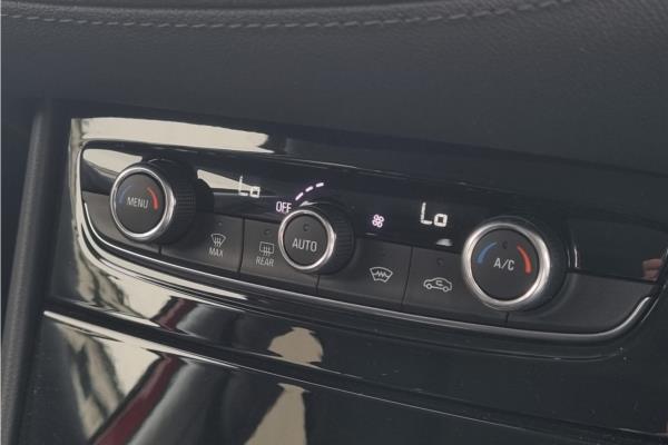 2018 Vauxhall Grandland X 1.2 Turbo Sport Nav SUV 5dr Petrol Manual Euro 6 (s/s) (130 ps) - Cloth/Leather, photo 16