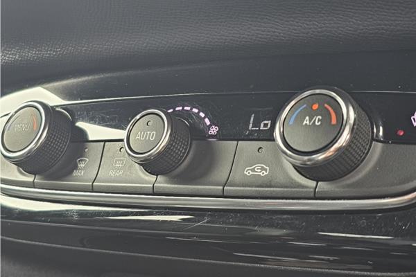 2022 Vauxhall Corsa 1.2 Turbo Ultimate Hatchback 5dr Petrol Auto Euro 6 (s/s) (130 ps) - Cloth/Alcantara, photo 16