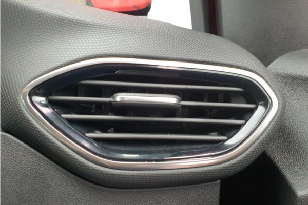 2022 Vauxhall Crossland 1.2 Turbo Ultimate SUV 5dr Petrol Auto Euro 6 (s/s) (130 ps) - Alcantara, photo 39