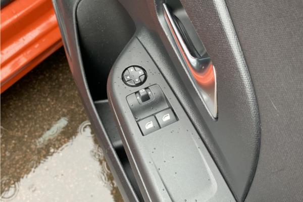 2020 Vauxhall Corsa 1.2 Turbo SE Premium Hatchback 5dr Petrol Auto Euro 6 (s/s) (100 ps) - Cloth, photo 22