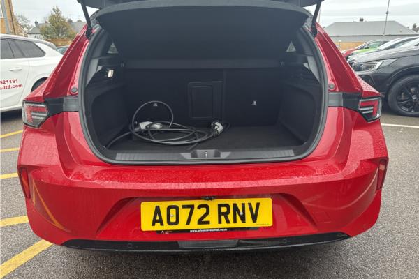 2022 Vauxhall Astra 1.6 12.4kWh GS Line Hatchback 5dr Petrol Plug-in Hybrid Auto Euro 6 (s/s) (180 ps) - Cloth, photo 14