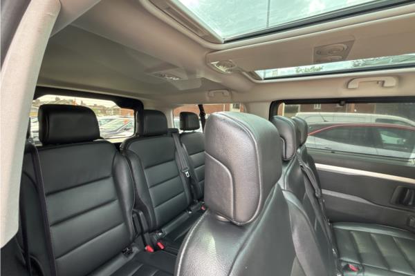 2021 Vauxhall Vivaro Life Electric 50kWh Elite MPV 5dr Electric Auto LWB (8 Seat, 7.4kW Charger) (136 ps) - Cloth, photo 42