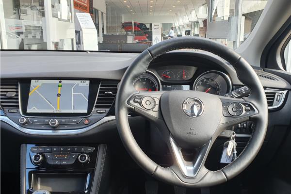 2019 VAUXHALL ASTRA - Black Siena Lth, photo 11