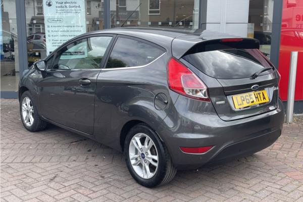 2016 Ford Fiesta 1.0T EcoBoost Zetec Hatchback 3dr Petrol Manual (s/s) (Euro 6) (99 g/km, 99 bhp)-sequence-5