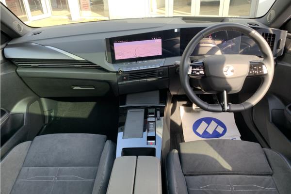 2023 Vauxhall Astra Electric 54kWh Ultimate Hatchback 5dr Electric Auto (156 ps) - Black Alcantara, photo 10