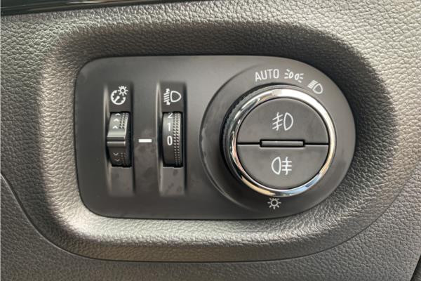 2018 Vauxhall Astra 1.4i Turbo Elite Nav Hatchback 5dr Petrol Auto Euro 6 (s/s) (150 ps) - Leather, photo 21