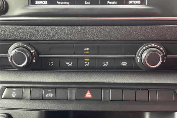 2019 Vauxhall Vivaro 1.5 Turbo D 2900 Sportive Panel Van 5dr Diesel Manual L2 H1 Euro 6 (s/s) (100 ps) - Cloth, photo 15