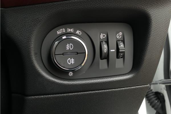 2022 Vauxhall Mokka-e 50kWh SRi Premium SUV 5dr Electric Auto (136 ps) - Minstral+jet Bk, photo 21