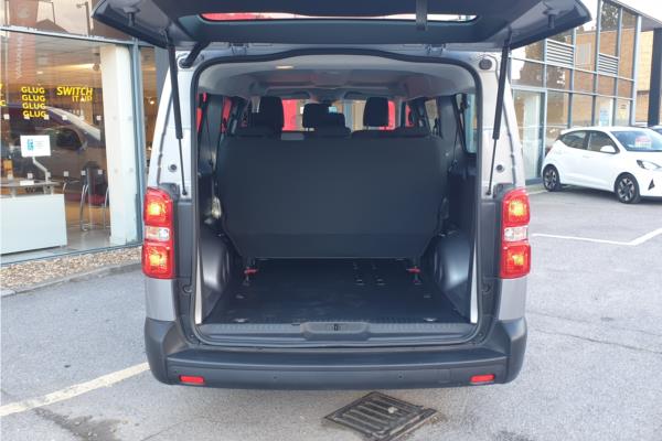2024 Vauxhall Vivaro-e Life 50kWh Combi MPV 5dr Electric Auto LWB (9 Seat, 11kW Charger) (136 ps) - Curitiba Triton, photo 14