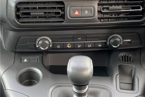 2019 VAUXHALL COMBO - Cloth, photo 15