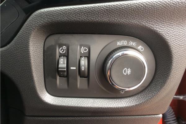 2021 Vauxhall Corsa 50kWh SE Nav Premium Hatchback 5dr Electric Auto (7.4Kw Charger) (136 ps) - Cloth, photo 21
