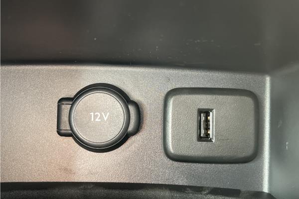 2018 Vauxhall Grandland X 1.2 Turbo SE SUV 5dr Petrol Auto Euro 6 (s/s) (130 ps) - Cloth, photo 33