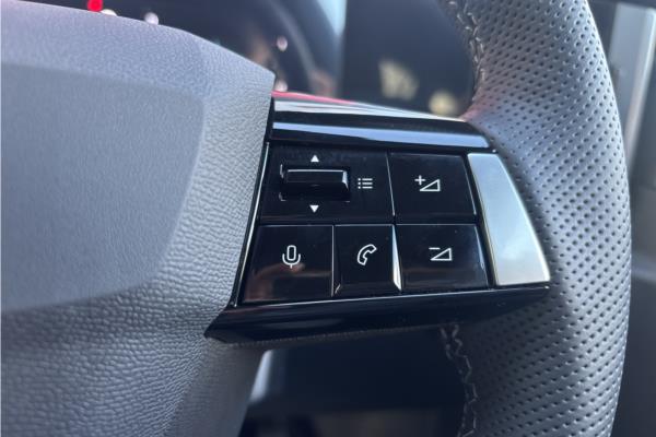 Vauxhall Astra* 5Dr 54kWh 11kWCh Ultimate AU - Jet Blk+alcantr, photo 18
