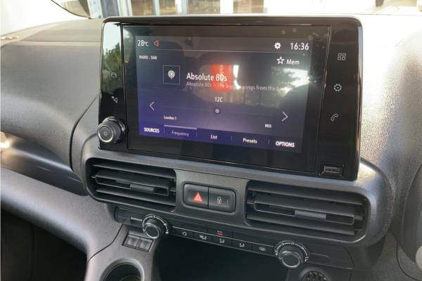 2020 Vauxhall Combo Life 1.5 Turbo D BlueInjection Energy MPV 5dr Diesel Manual Euro 6 (s/s) (7 Seat) (100 ps) - Cloth, photo 17
