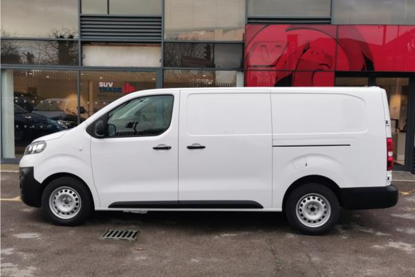 2020 VAUXHALL VIVARO - Curtiba Tritone, photo 4
