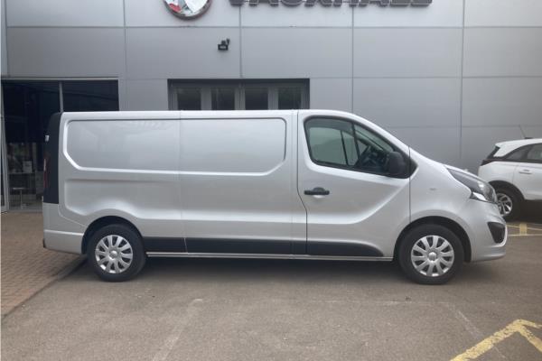2018 VAUXHALL VIVARO - Cloth, photo 8