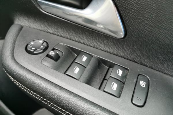2022 Vauxhall Mokka 1.2 Turbo Ultimate SUV 5dr Petrol Auto Euro 6 (s/s) (130 ps) - Leather, photo 22