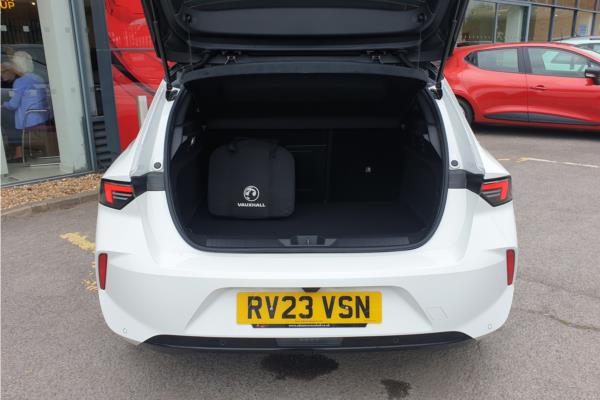 2023 Vauxhall Astra 1.6 PiH 12.4kWh GS Hatchback 5dr Petrol Plug-in Hybrid Auto Euro 6 (s/s) (180 ps) - Interior trim material, Greta cloth, Jet Black, photo 14