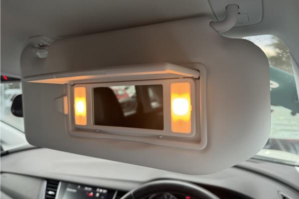 2020 Vauxhall Grandland X 1.2 Turbo SRi Nav SUV 5dr Petrol Auto Euro 6 (s/s) (130 ps) - Cloth, photo 30