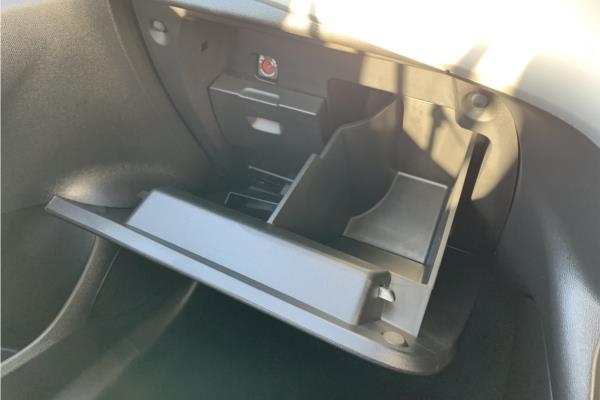 2021 Vauxhall Corsa-e 50kWh SE Nav Premium Hatchback 5dr Electric Auto (7.4Kw Charger) (136 ps) - Cloth, photo 26